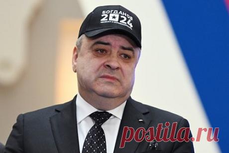 Еще один кандидат отказался от участия в выборах президента России. Выдвиженец от «Российской партии свободы и справедливости» Андрей Богданов отказался от участия в выборах президента России и снял свою кандидатуру, сообщил зампред Центральной избирательной комиссии Николай Булаев. По его словам, 31 января Богданов написал заявление о выходе из президентской кампании.