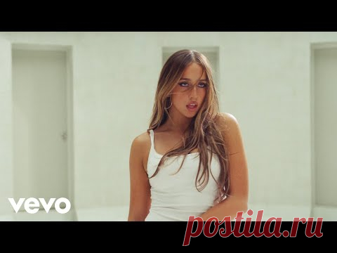 Скачать клип Tate McRae - Revolving door (2025) бесплатно