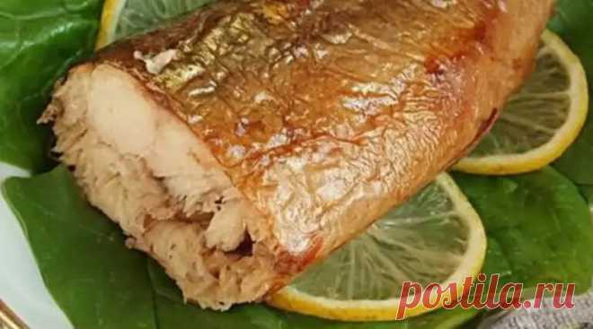 Скумбрия за 3 минуты. Вкуснейшая золотистая рыбка без коптильни и химии! Этот рецепт маме рассказала продавщица рыбы на рынке. Он настолько элементарный, что я поразилась такому отличному результату. Конечно это а-ля копченая