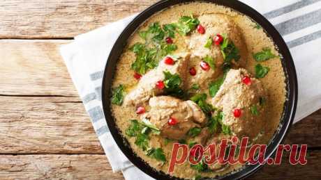 Сациви из курицы по-грузински - все тонкости приготовления! Ореховый соус | Грузинская кухня Все секреты приготовления настоящего грузинского Сациви из курицы. Потрясающий ореховый соус к птице, вам точно понравится! Грузинская кухня.Ингредиенты:   Курица - 1 кг  Вода очищенная - 2,5 л  Морковь - 1 шт.  Лук репчатый - 1+1 шт.  Лавровый лист - 3 шт.  Перец черный горошком - 1...