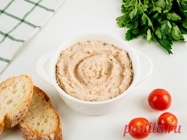 Рыбный паштет – пошаговый рецепт приготовления с фото Легкая, питательная, богатая белками закуска из свежей и консервированной рыбы — отлично дополнит как повседневный, так и праздничный стол.