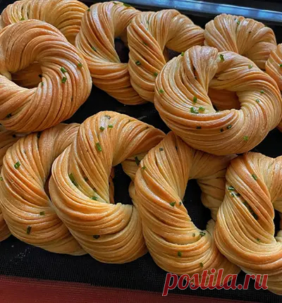 Как приготовить дрожжевые булочки с маслом