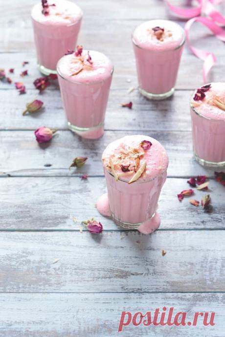 Миндальный ласси с утончённым вкусом