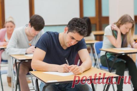 Как мозг вводит нас в заблуждение? 18 ментальных ловушек