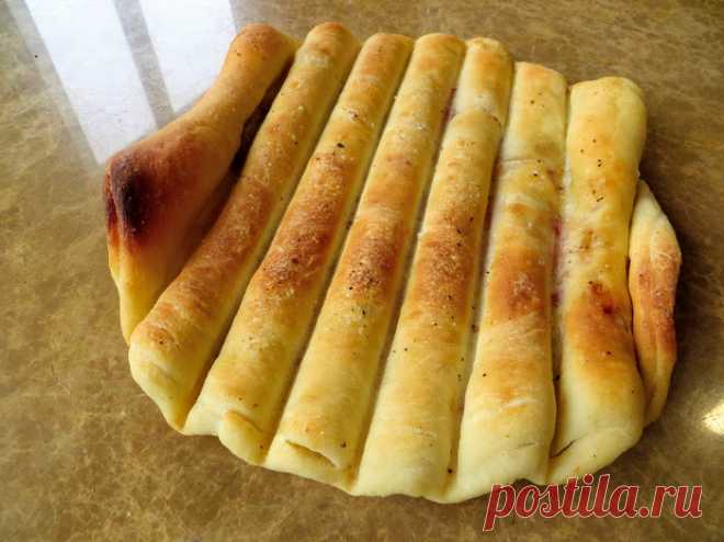 Лепешка с помидорами и чесноком / Семья в шоке!