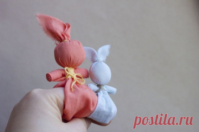 Делаем детскую народную игрушку «Зайчик на пальчик» — Поделки с детьми