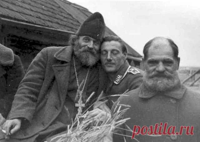 Русские старообрядцы на Великой Отечественной: на чьей стороне были Отношение членов Старообрядческой церкви к участию в Великой Отечественной войне было отнюдь не пассивным, но и неоднозначным. Документальные свидетельства представляют многочисленные примеры различных духовно-гражданских установок на этот счет.