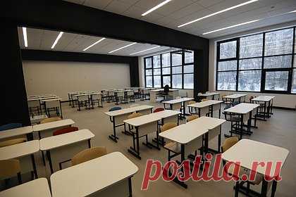 В Московском регионе объявили штормовое предупреждение. В Московском регионе объявлено штормовое предупреждение в связи с половодьем. Об этом заявил научный руководитель Гидрометцентра России Роман Вильфанд, чьи слова приводит ТАСС. В частности, по словам метеоролога, речь идет о реках Москве, Протве, Наре, Исконе, Катыше, Озерне.