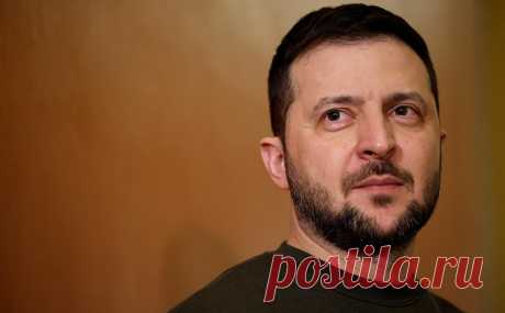 Самолет с Зеленским оказался над Австрией без сопровождения НАТО. Во время перелета из Рима в Берлин самолет, на борту которого находился президент Украины Владимир Зеленский, остался без сопровождения истребителей НАТО во время пролета над Австрией, сообщил официальный представитель Вооруженных сил Австрии Михаэль Бауэр, передает телеканал Puls 24.