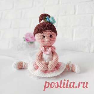 Кукла Ева амигуруми. Схемы и описания для вязания игрушек крючком! Бесплатный мастер-класс от Алины Заяц по вязанию куклы балерины по имени Ева. Высота вязаной игрушки примерно 24 см. Для изготовления такой куколки ав…