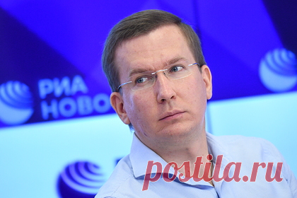 Напавшего на пожилую чеченку депутата не стали лишать полномочий. Распылившего в лицо чеченки перцовый баллончик главу Мещанского района Москвы, муниципального депутата Александра Закускина решили досрочно не лишать полномочий. Конфликт между ними произошел из-за нелегальной торговли колбасой. Закускин отказался написать заявление о добровольном уходе.