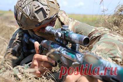 Российский боец рассказал об уничтожении его группой более полусотни военных ВСУ. Группа из десяти российских разведчиков ВДВ в ходе одного боя ликвидировала более 50 украинских военных, рассказал командир разведроты с позывным Метис. Он пояснил, что его группа обнаружила противника в большом количестве и после оценки ситуации решила принять бой без поддержки артиллерии.