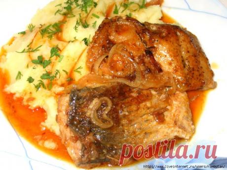 Карп на пиве А-ля Якуб Крчин - Вкусно с Любовью - медиаплатформа МирТесен Еще один рецепт приготовления карпа, связанный со знаменитым родом Рожмберков. Озера, окружающие южночешский городок Тржебонь, возникли во времена правления этих господ, пригласивших к себе управляющим Якуба Крчина. В 14-ом столетии рыбоводство считалось доходным ремеслом, а Якуб Крчин был хорошим...