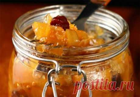 Чатни из яблок - изумительный соус на зиму Тем, кто предпочитает насыщенные яркие вкусы, предлагаю приготовить чатни из яблок. Этот изумительный соус вы сможете подавать к мясным блюдам, тушеным овощам или рису и даже просто намазать на тосты