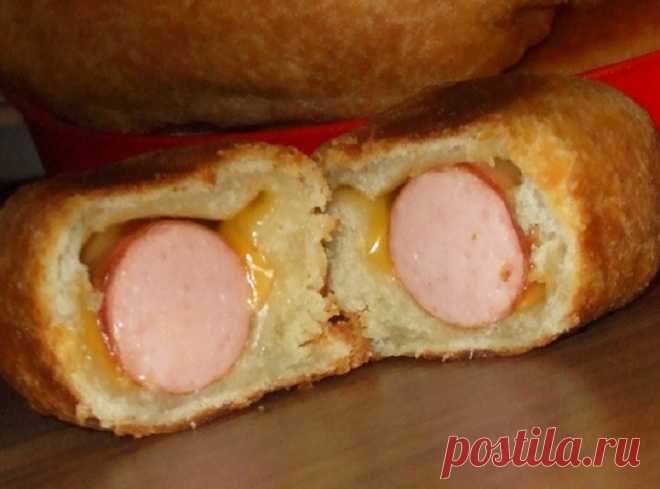Пирожки с сосисками