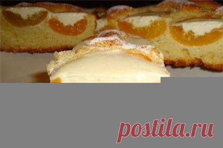 Пирог с консервированными персиками.