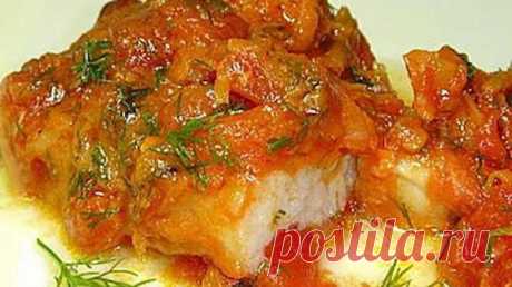 Рыба в томатном соусе с морковью (легко и быстро)