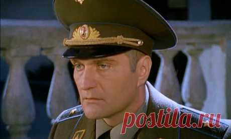 Александр Балуев