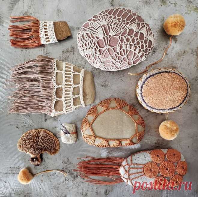 Pin page