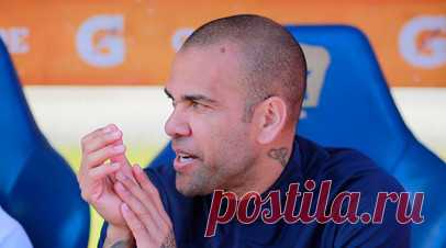 AS: обвиняемый в насилии Дани Алвес попросил, чтобы его семью вывели из зала суда. Состоялся второй день судебного заседания по делу бывшего защитника «Барселоны» и сборной Бразилии Дани Алвеса, обвинённого в сексуальном насилии. Читать далее