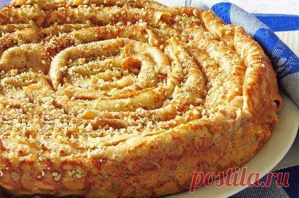 Блинный пирог с творогом, изюмом и грецкими орехами — Домашний уют