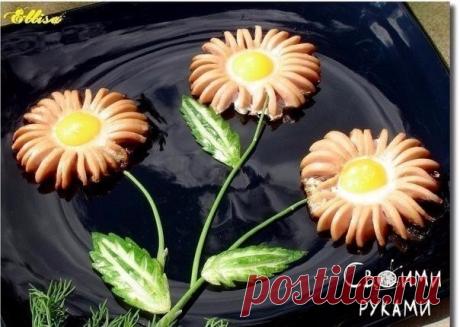 Вкусные ромашки из сосисок и яиц на завтрак