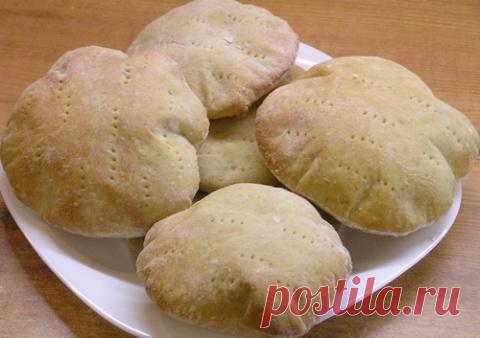 Лепёшки с овсяными хлопьями - видео рецепт 
Tekakor - это шведские лепёшки к чаю. Овсяные хлопья придают им сочность и замечательный вкус. Лепёшки отлично хранятся в морозильной камере и после размораживания остаются такими же вкусными. В Швец…