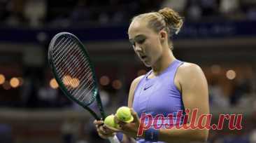 Рассыпалась под давлением: Андреева проиграла Таусенд и вылетела с US Open. Мирра Андреева в двух партиях уступила Тейлор Таусенд и досрочно завершила выступление на Открытом чемпионате США. Как и на «Ролан Гаррос», она не справилась с давлением в матче с местной теннисисткой, хотя в обоих сетах вела с брейком. 18-летняя россиянка плохо подавала, а соотношение активно выигранных мячей и невынужденных ошибок вышло удручающим. Читать далее