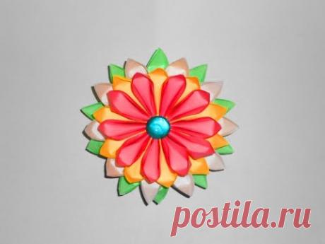 Цветок из бумаги. Оригами поделки из модулей.