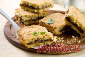 Ореховый пирог с финиками - рецепты выпечки, блюда из манной крупы