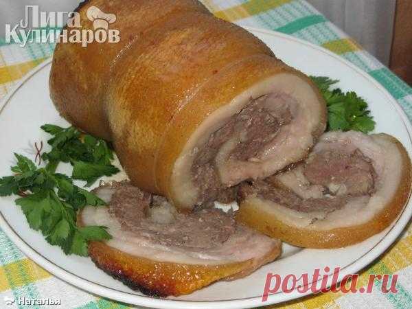 Рулет из сала с фаршем.