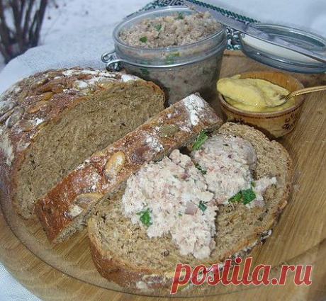 Паштет из свиной головы с пастисом.