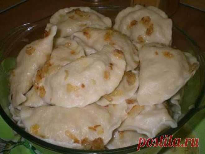 Научилась делась вареники с картошкой еще вкуснее. Рассказываю, на чем теперь замешиваю тесто | Вкусно и полезно | Яндекс Дзен