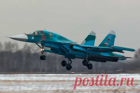 Отработка сложных пилотажных элементов и бомбометания на Су-34 Пресс-служба министерства обороны России опубликовала ролик, на кадрах которого запечатлена отработка пилотажных элементов и бомбометания, выполненная
