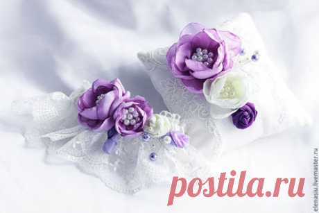 Купить Подушечка свадебная с фиолетовым цветком - сиреневый, фиолетовый, фиолетовая свадьба, фиолетовые аксессуары