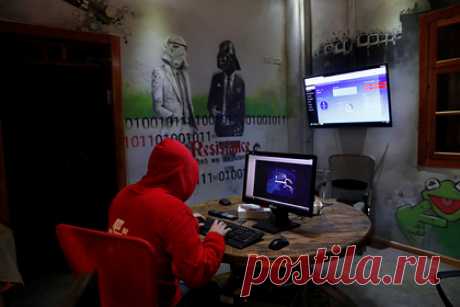 В ЕС начались учения по борьбе с кибератаками. В странах Евросоюза стартовали шестинедельные учения по борьбе с кибератаками. По легенде, жертвой кибератаки станет несуществующая энергетическая компания из Финляндии. В ходе симуляции будет обнаружен взлом программного обеспечения, который способен распространиться на организации по всей Европе.