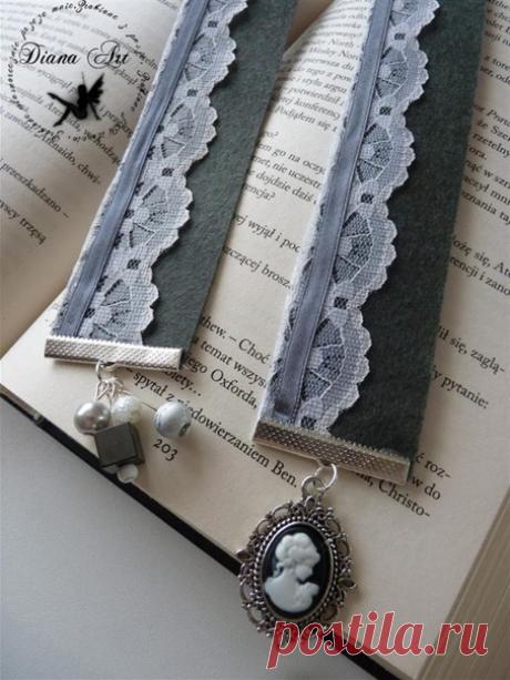 Винтажные закладки для книжек из войлока или фетра с кружевом