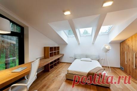 Дом на берегу реки в Каунасе