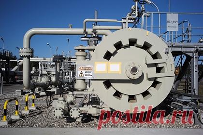 В ФРГ рассказали о последствиях приостановки сертификации «Северного потока-2». Немецкий министр Свен Шульце заявил, что приостановка сертификации «Северного потока-2» может принести производственные убытки и рост цен. Об этом он сообщил в ходе пресс-конференции в Магдебурге. По словам Шульце, он видит в этом «большую проблему». 16 ноября Германия приостановила сертификацию газопровода.