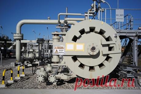 В ФРГ рассказали о последствиях приостановки сертификации «Северного потока-2». Немецкий министр Свен Шульце заявил, что приостановка сертификации «Северного потока-2» может принести производственные убытки и рост цен. Об этом он сообщил в ходе пресс-конференции в Магдебурге. По словам Шульце, он видит в этом «большую проблему». 16 ноября Германия приостановила сертификацию газопровода.