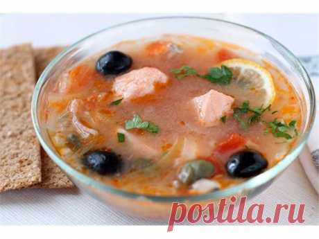 Насыщенная и ароматная рыбная солянка с семгой — Вкусные рецепты
