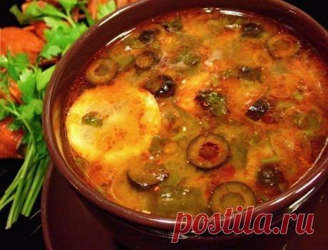 5 отменных солянок 

• источник Домашняя Кулинария •
 

 







5 отменных солянок1) Солянка с колбасойИнгредиенты:● 3 л воды, ● по 200г полукопченой и вареной колбасы, ● 10 оливок б/к, ● 5 клубней картофеля, ● по 2 до…