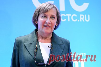 Звезда «Папиных дочек» потеряла сбережения из-за телефонных мошенников. Актриса Татьяна Орлова, известная по роли Тамары в сериале «Папины дочки», стала жертвой мошенников. «Да, то, что нельзя говорить код, я сказала… Значит, от меня должны были эти деньги уйти. Я не помню. Что-то они говорили, что банк, мошенники, на ваш номер сейчас придет смс. Как обычно», — рассказала Орлова.