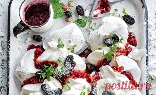 Попробуйте приготовить изумительный десерт «Павлова»
Если существует что-то, что можно считать самым главным австралийским блюдом, это, безусловно, торт «Павлова» — десерт, изобретенный в честь великой русской балерины Анны Павловой, гастролировавшей в Австралии в 20-е годы прошлого века. Проблема в том, что во время этих гастролей Павлова также побывала в Новой Зеландии. Это послужило поводом для нескончаемого спора о праве называться […]
Читай дальше на сайте. Жми подробнее ➡