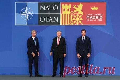 Турецкий политолог пошутил о заговоре НАТО на «Валдае». Профессор турецкого университета Малтепе (Стамбул) Хасан Унал пошутил о заговоре НАТО из-за пожарной сигнализации, сработавшей во время его выступления на Ближневосточной конференции клуба «Валдай». «Как только я начал говорить про сближение Турции и России, произошло это. Это заговор НАТО», — заявил политолог.