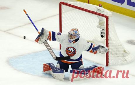 "Айлендерс" обыграли "Аризону" в матче НХЛ, Сорокин сделал шатаут. Команда из Нью-Йорка одержала победу со счетом 3:0