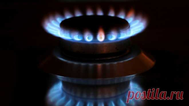 Отказавшаяся от российского газа Финляндия продолжила покупать российский СПГ Финляндия, отказавшаяся от российского трубопроводного газа, продолжила покупать российский сжиженный природный газ (СПГ) с проекта «Криогаз-Высоцк». Об этом заявил глава «Новатэка» Леонид Михельсон в рамках ПМЭФ, передает РИА Новости. По словам Михельсона, заявление о том, что страна будет покупать СПГ из России, было сделано официально. «Загрузка выше проектной мощности, потому что продаем все,...