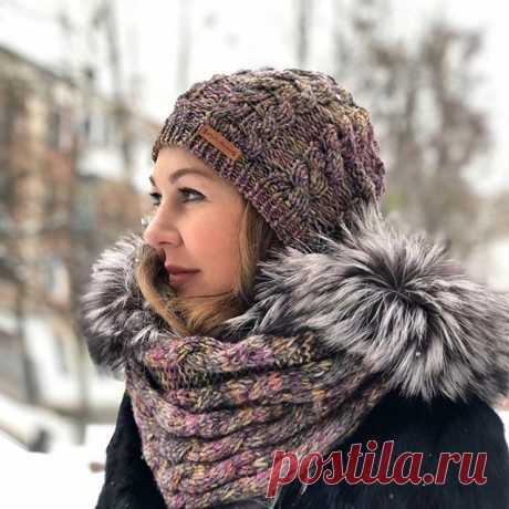 На данном изображении может находиться: 1 человек, на улице