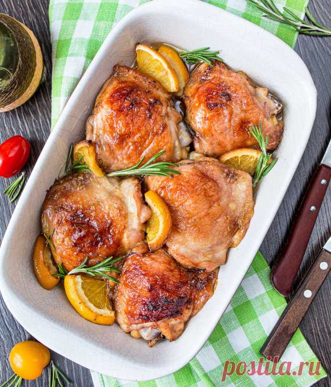Куриные бедра, запеченные с розмарином и апельсинами