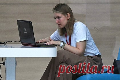Россиян предупредили о распространенных схемах мошенничества на сайтах знакомств. Пользователей сайтов знакомств предупредили о трех распространенных схемах мошенничества. Самые популярные у злоумышленников способы кражи средств у россиян на таких сайтах «Газете.Ru» назвал Сергей Кузьменко, старший специалист по тестированию цифровых продуктов Центра цифровой экспертизы Роскачества.